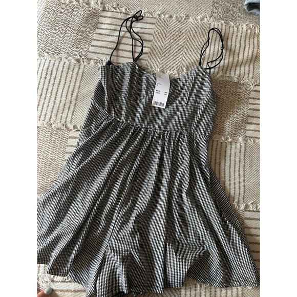 NWT Black and White Gingham Urban Outfitters Romper - Picture 2 of 6